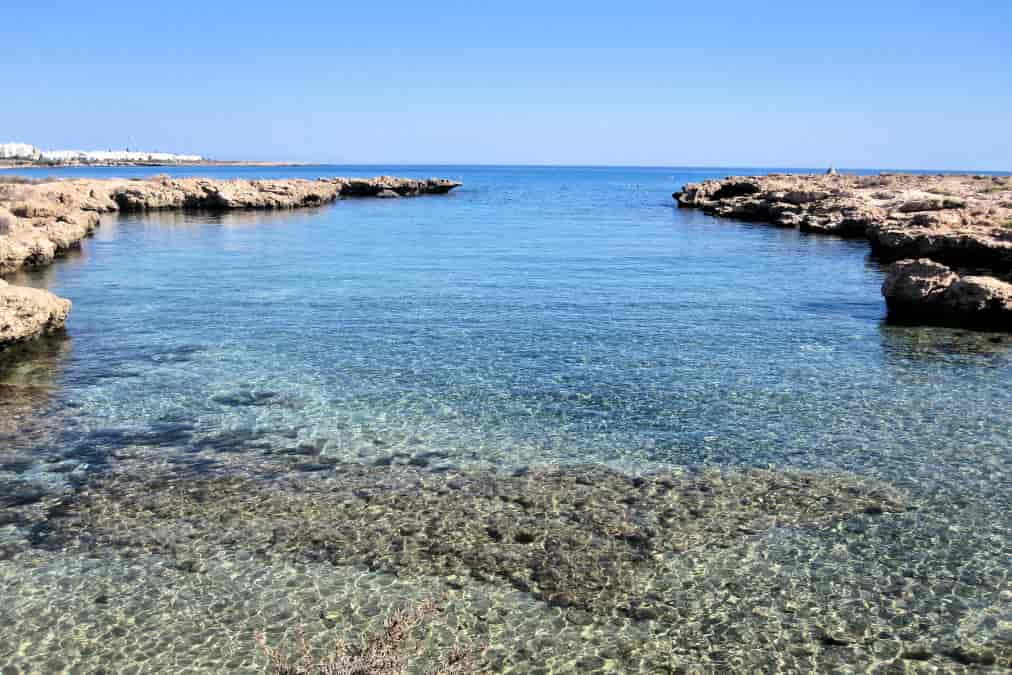 חוף גרין ביי בפרוטאראס (Green Bay Beach)