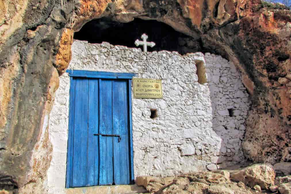 כנסיית Agioi Saranta Cave