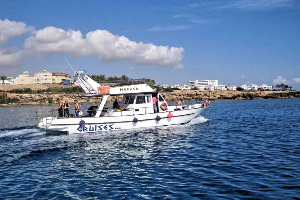 דייג ושייט בפרוטאטראס עם Medusa Cruises