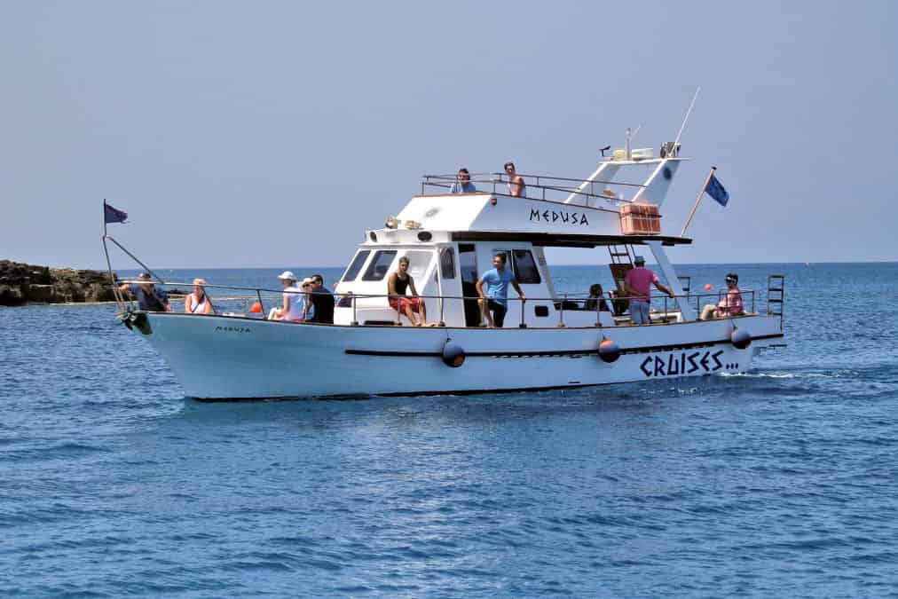 דייג ושייט בפרוטאטראס עם Medusa Cruises
