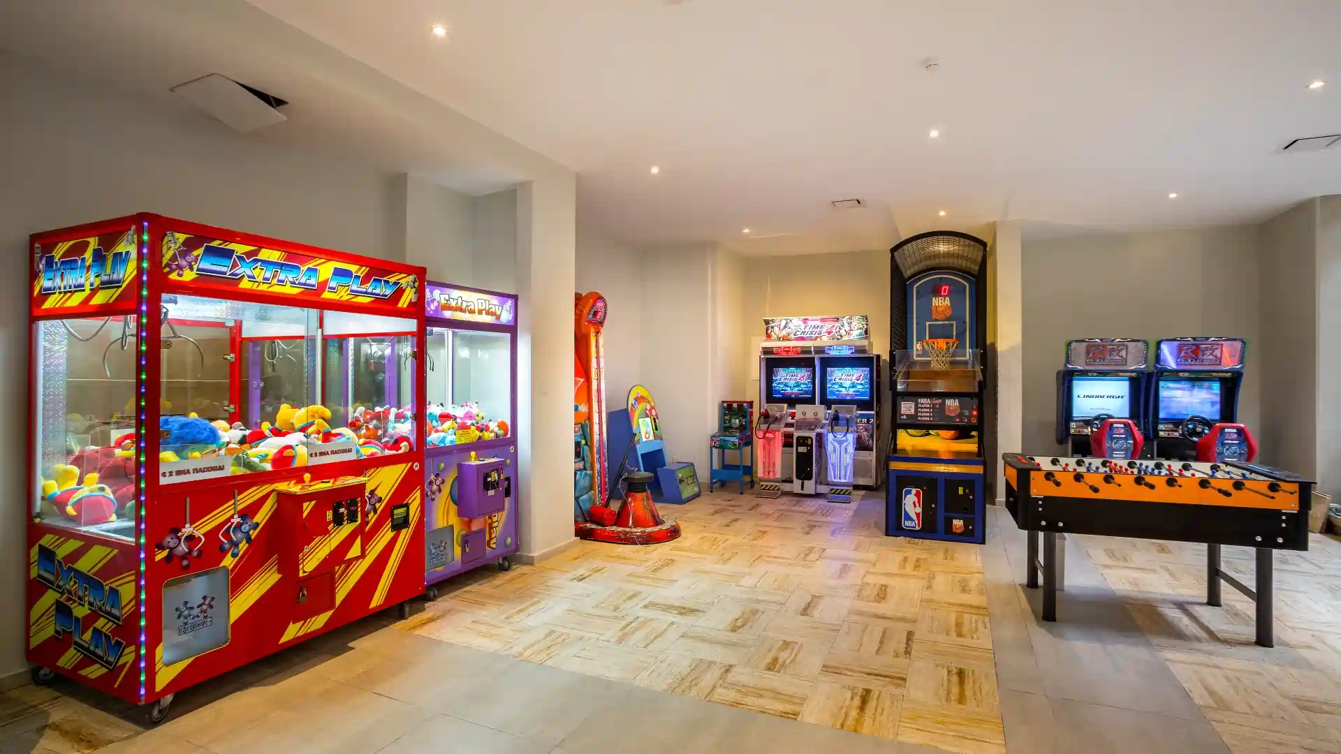 Photo Gallery Photo - funtacyArcade_06.webp