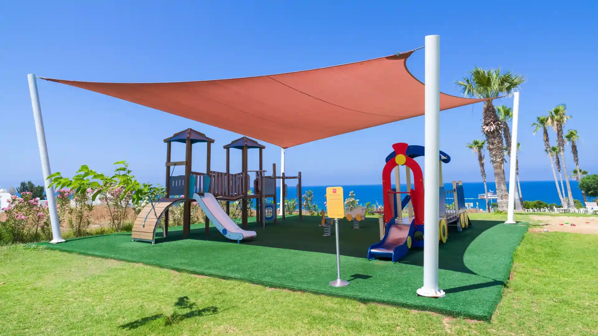 Photo Gallery Photo - kidsOutdoorPlayground_02.webp