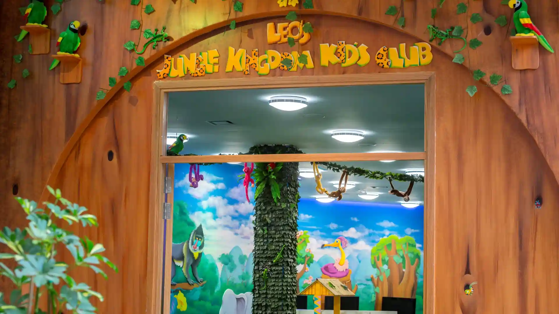 Photo Gallery Photo - leosJungleKingdomKidsClub_09.webp