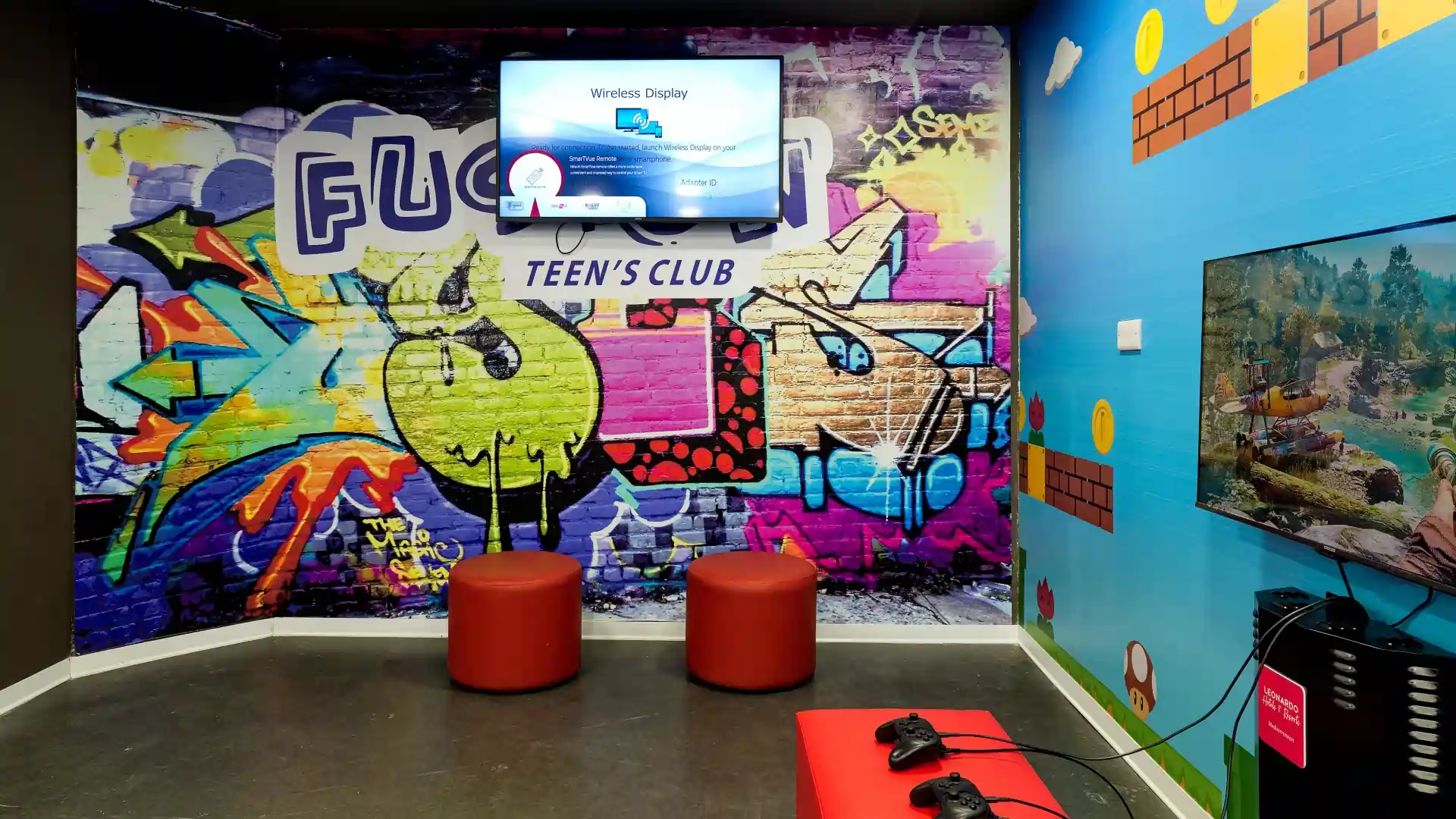 Photo Gallery Photo - teensClub_03.webp
