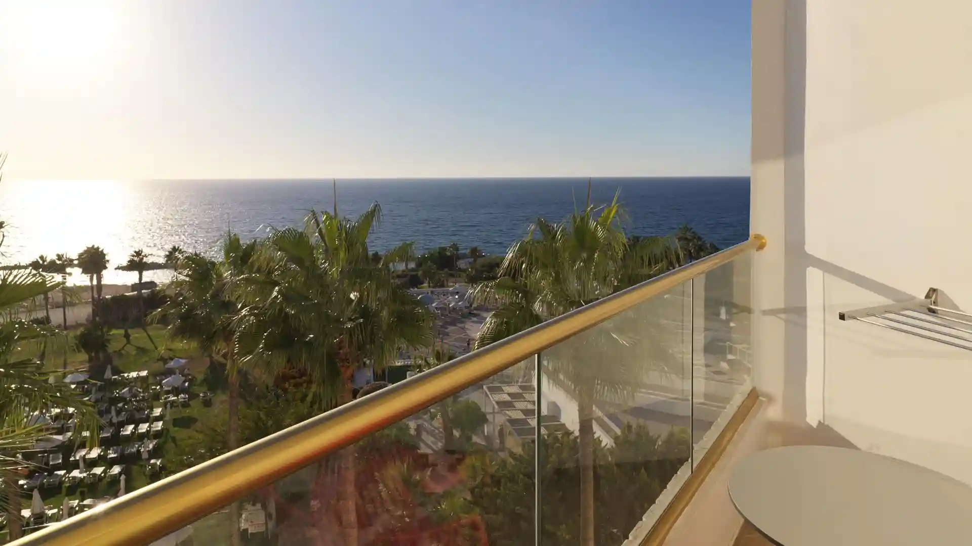 חדר דלוקס עם נוף לים וכניסה לטרקלין האקזקיוטיב