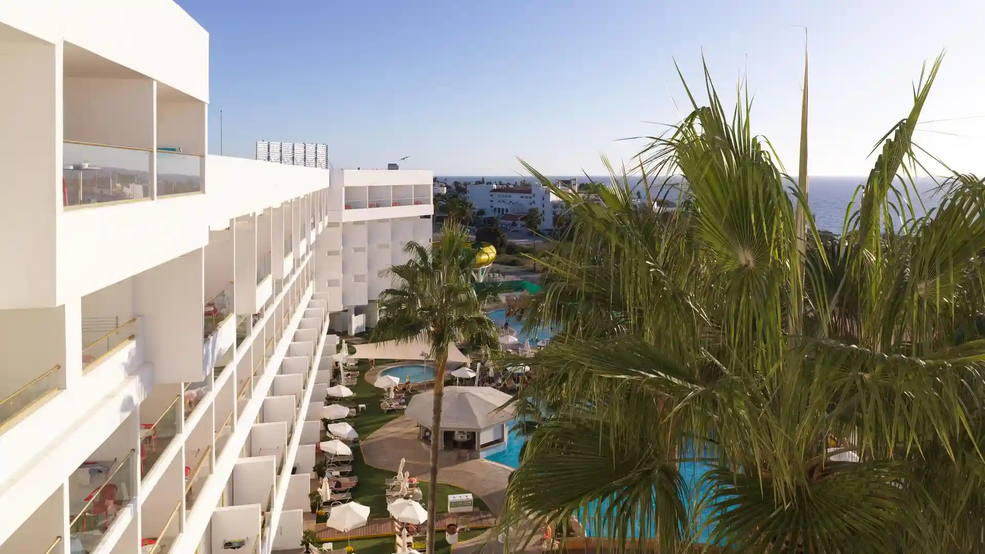 חדר דלוקס עם נוף לים וכניסה לטרקלין האקזקיוטיב