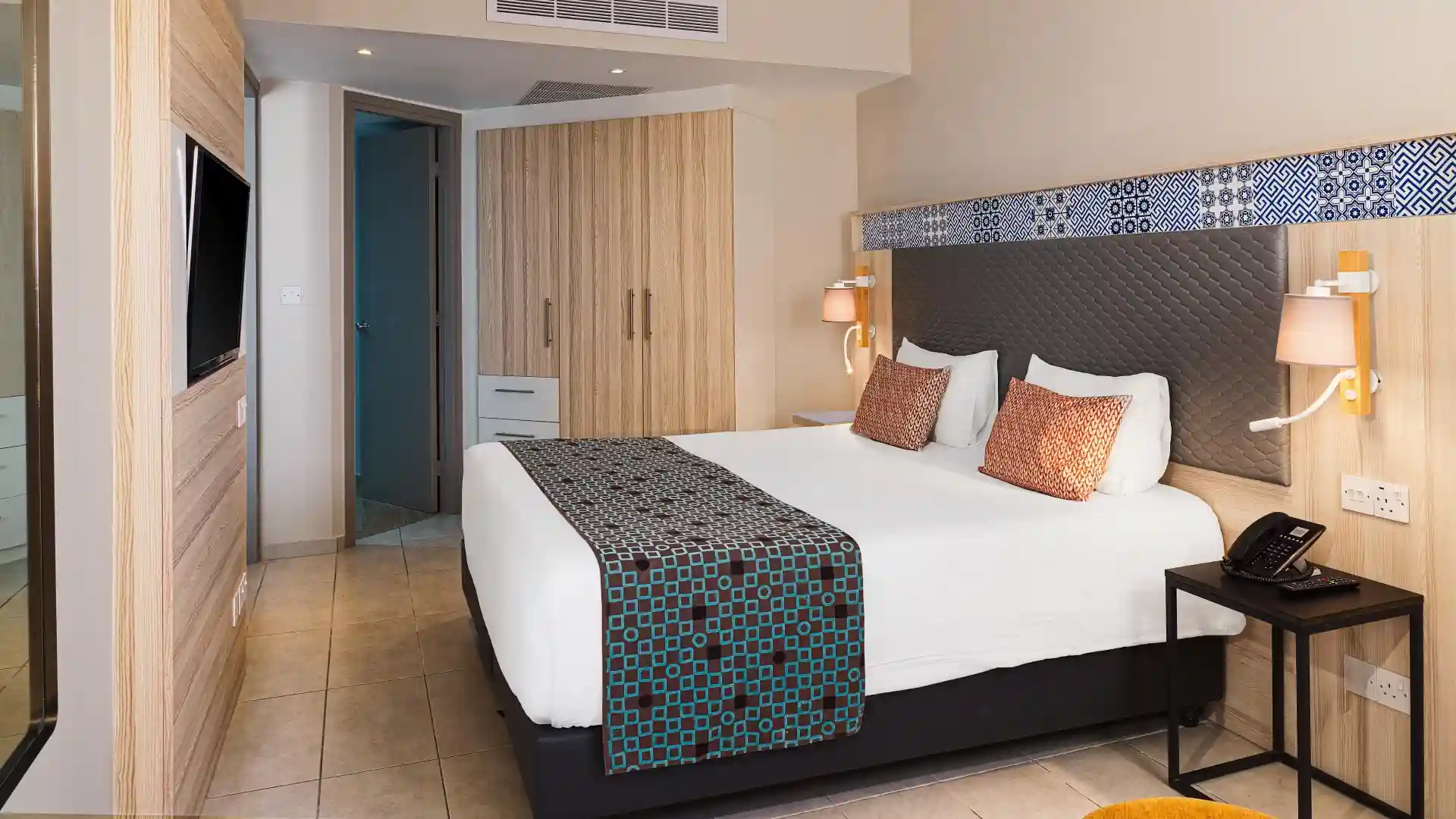 סוויטת אקזקיוטיב עם נוף לים