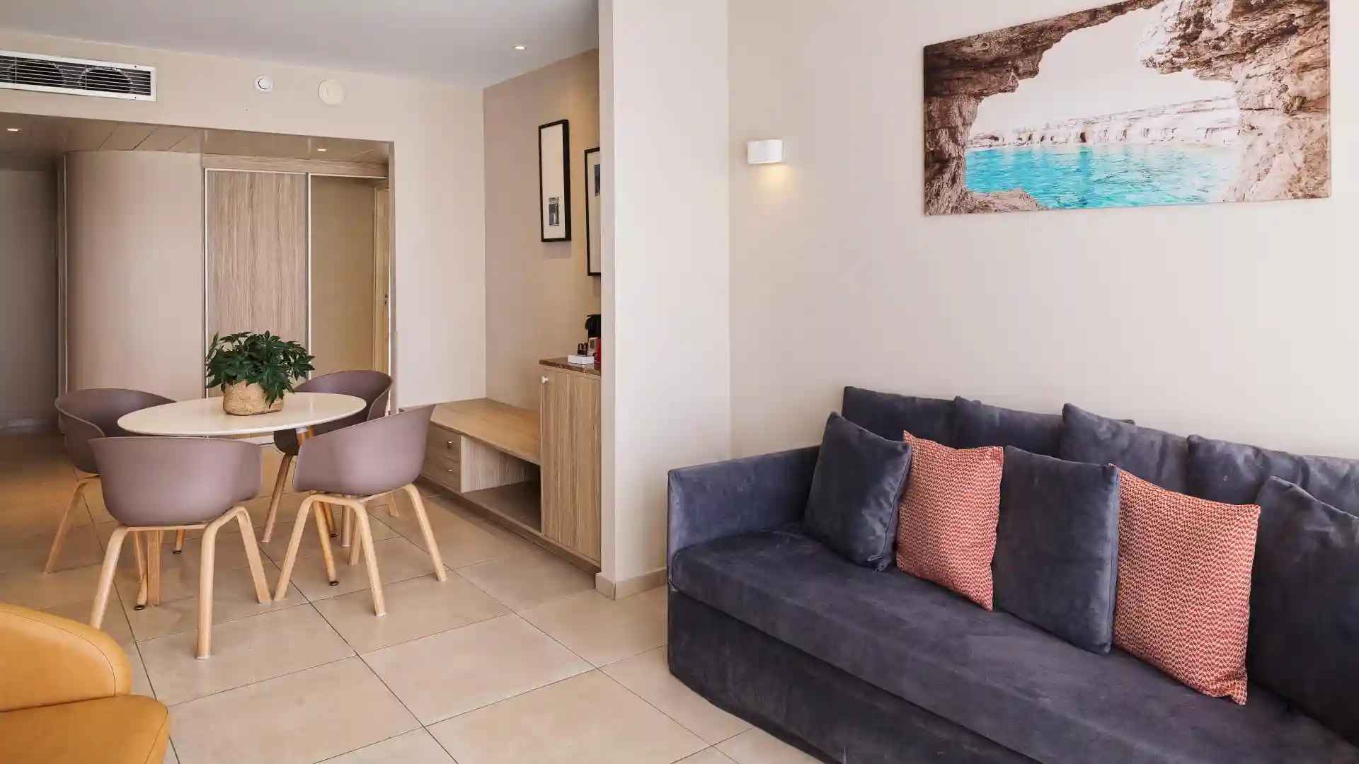 סוויטת אקזקיוטיב עם גישה לבריכה