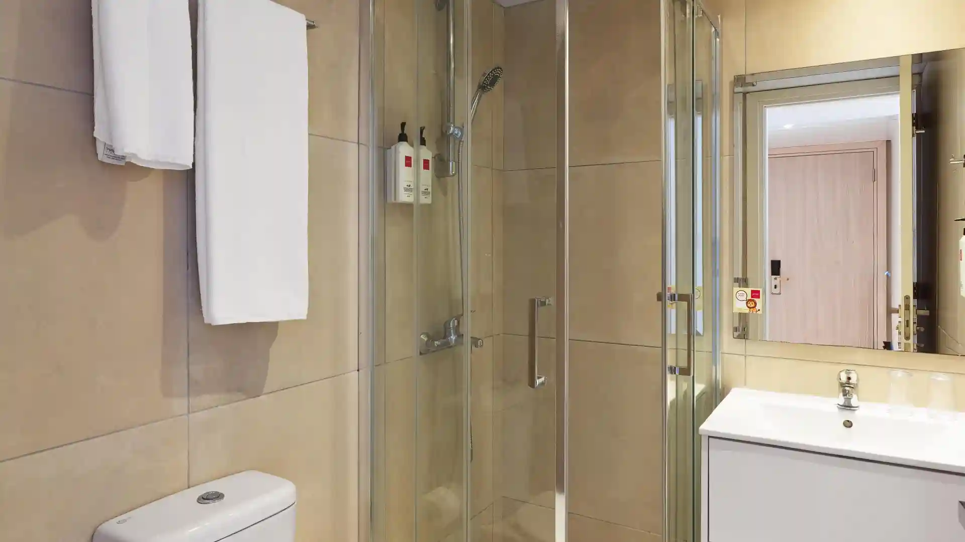 סוויטת אקזקיוטיב עם גישה לבריכה