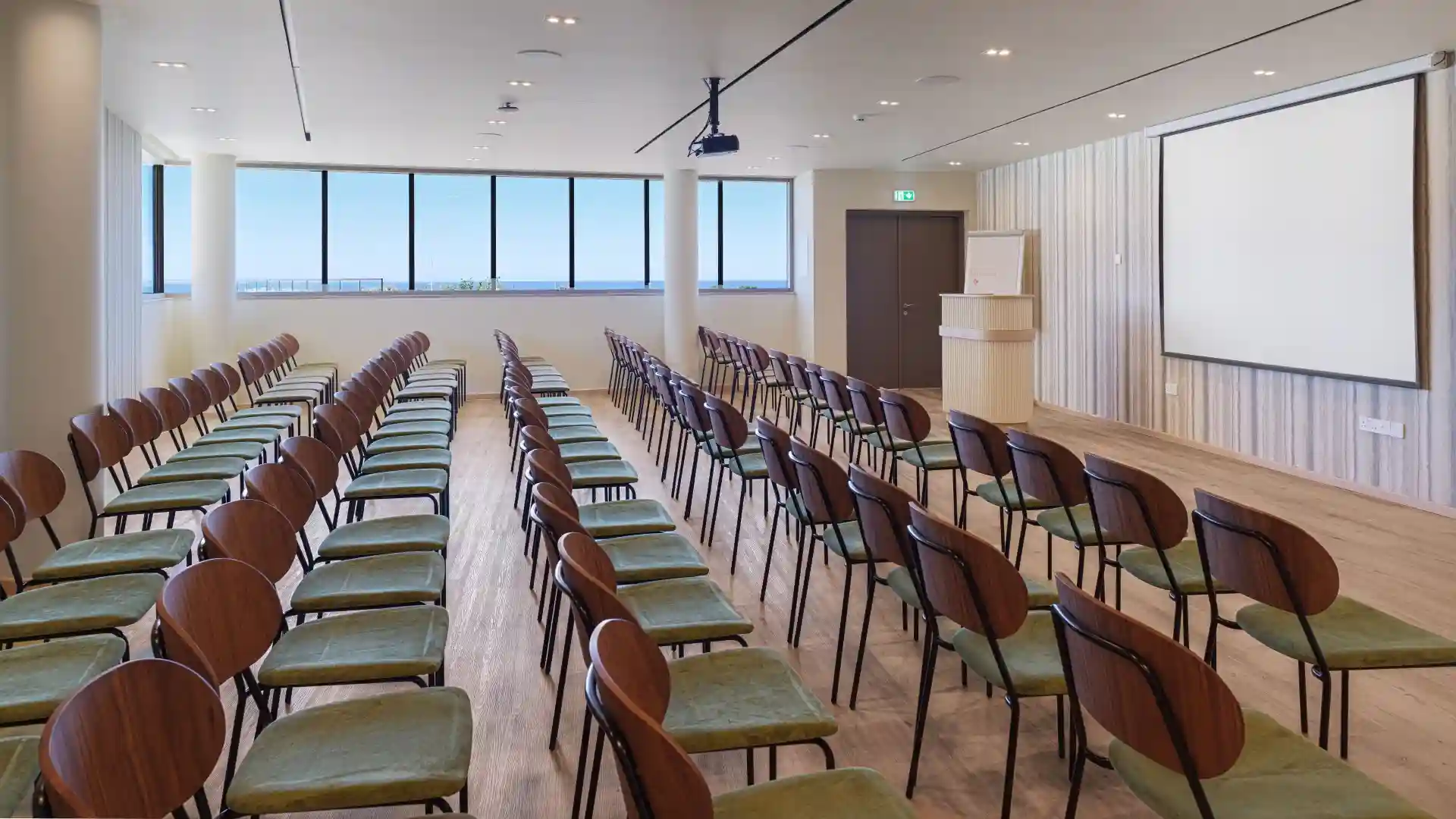 NALU Latchi Leonardo Limited Edition - Meetings & Events